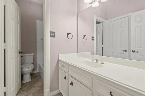 5038 Huntwick Parc Court Houston TX 77069