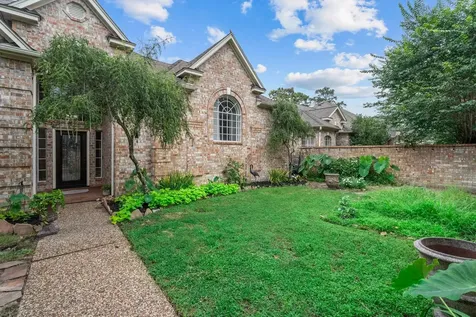 5038 Huntwick Parc Court Houston TX 77069
