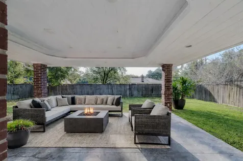 2311 Piney Woods Drive Pearland TX 77581