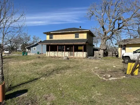 701 Oak Lane Cottonwood Shores TX 78657