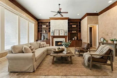 904 Plainfield Court College Station TX 77845