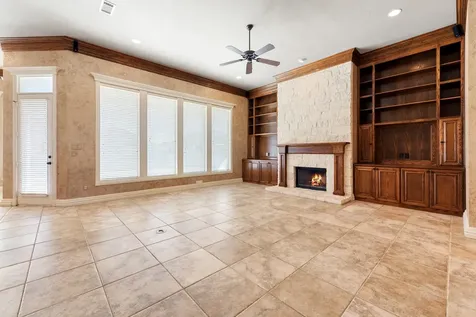 904 Plainfield Court College Station TX 77845