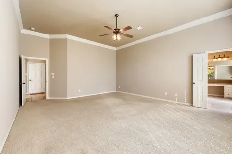 904 Plainfield Court College Station TX 77845