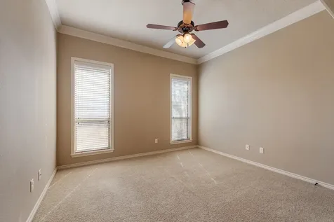 904 Plainfield Court College Station TX 77845