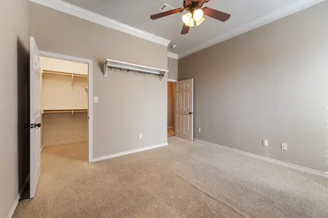 904 Plainfield Court College Station TX 77845