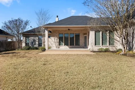 904 Plainfield Court College Station TX 77845