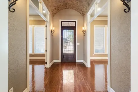 904 Plainfield Court College Station TX 77845