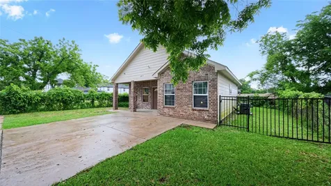 8717 Peachtree Street Houston TX 77016