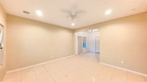 8717 Peachtree Street Houston TX 77016