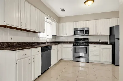 11826 Oceanview Street Houston TX 77071