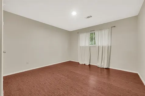 11826 Oceanview Street Houston TX 77071