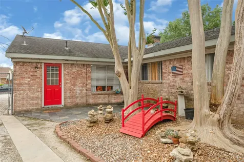 11826 Oceanview Street Houston TX 77071