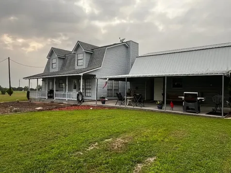1100 Swiss Alp Hills Loop Schulenburg TX 78956