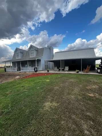1100 Swiss Alp Hills Loop Schulenburg TX 78956