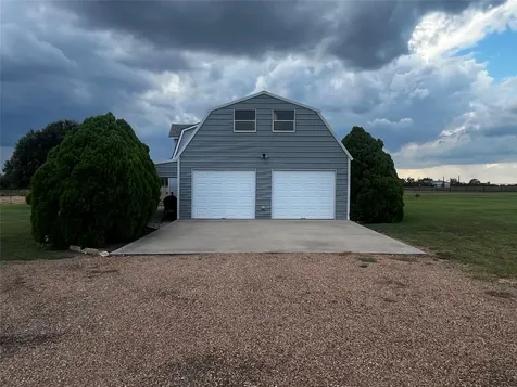 1100 Swiss Alp Hills Loop Schulenburg TX 78956