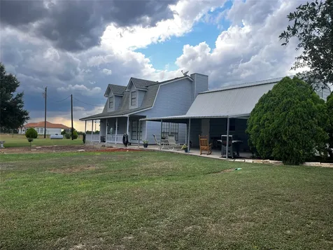 1100 Swiss Alp Hills Loop Schulenburg TX 78956