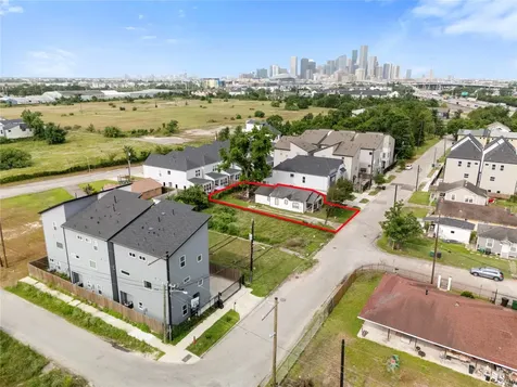 4110 Buck St Street Houston TX 77020