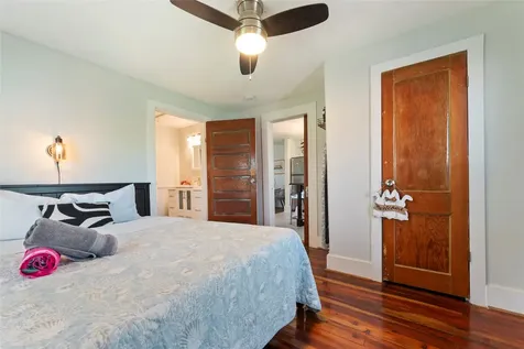 2216 Grover Avenue Galveston TX 77551