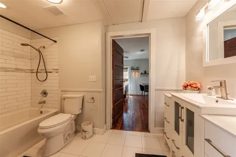2216 Grover Avenue Galveston TX 77551
