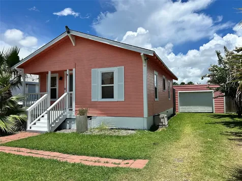 2216 Grover Avenue Galveston TX 77551