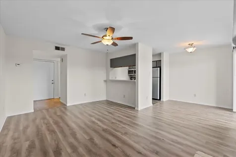 18511 Egret Bay Boulevard 205 Webster TX 77058