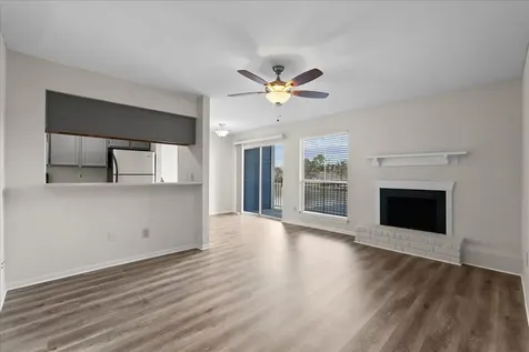 18511 Egret Bay Boulevard 205 Webster TX 77058