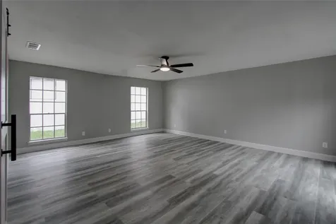 207 Shannondale Lane Spring TX 77388