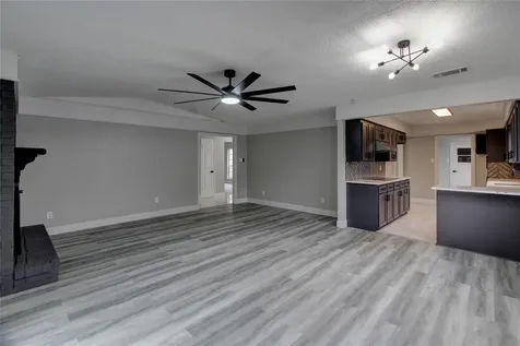 207 Shannondale Lane Spring TX 77388