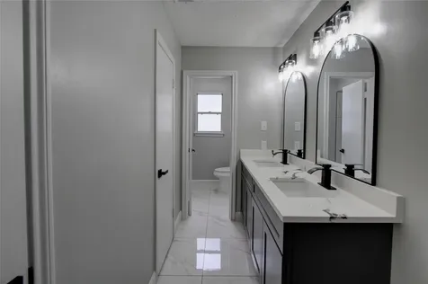 207 Shannondale Lane Spring TX 77388