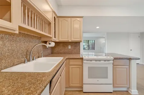 515 Tallowood Road Road 9 Houston TX 77024