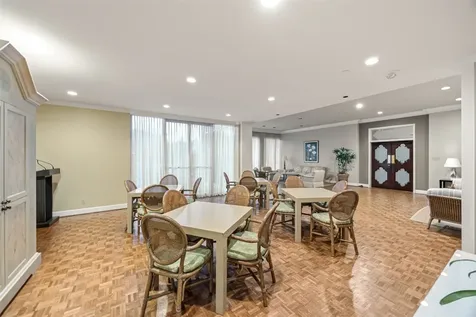 3711 San Felipe Street 6c Houston TX 77027