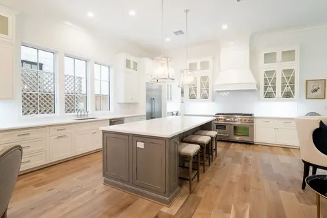 6903 Avenue B Bellaire TX 77401