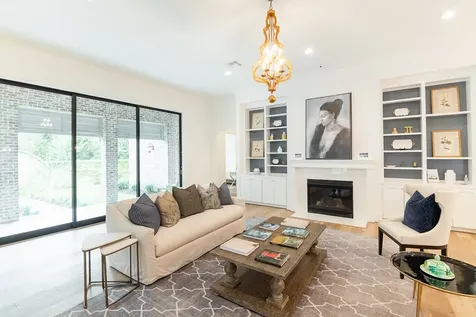 6903 Avenue B Bellaire TX 77401