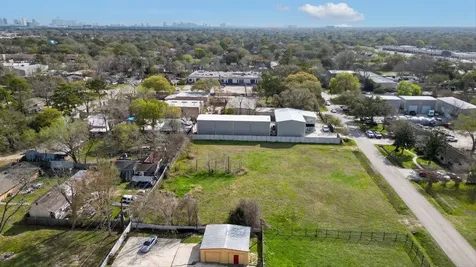 5902 Cypress Street Houston TX 77074