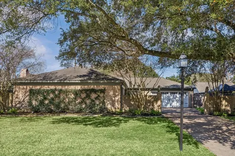 10018 Locke Lane Houston TX 77042