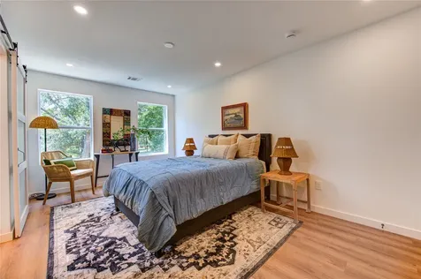 11 E O'bryant Bellville TX 77418