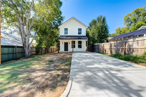 11 E O'bryant Bellville TX 77418