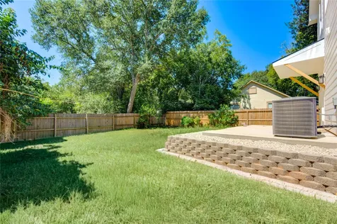 11 E O'bryant Bellville TX 77418