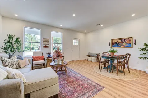 11 E O'bryant Bellville TX 77418