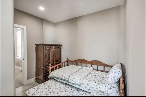 1513 40th Street Galveston TX 77550