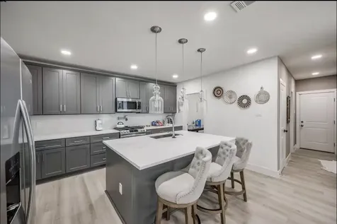 1513 40th Street Galveston TX 77550