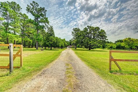 31 Echo Lane Huntsville TX 77320