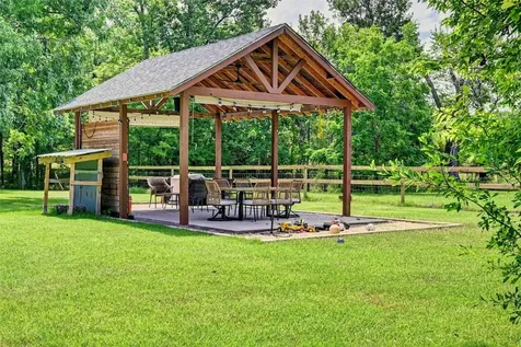 31 Echo Lane Huntsville TX 77320