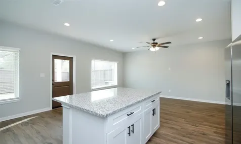 14010 Longstreet Road Road 1b Willis TX 77318