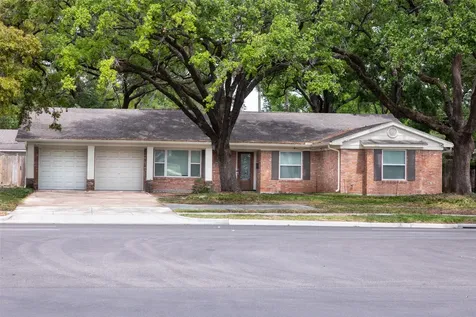 7722 Richmond Avenue Houston TX 77063
