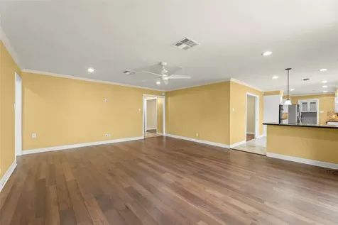 7722 Richmond Avenue Houston TX 77063