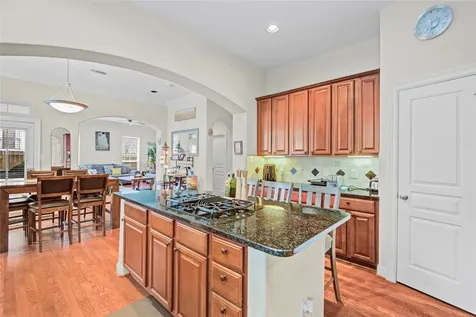 44 Versante Court Houston TX 77070