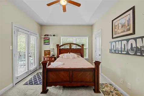 44 Versante Court Houston TX 77070