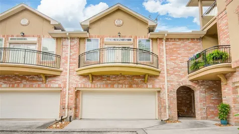 44 Versante Court Houston TX 77070