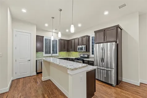 2513 B Garrow Street Houston TX 77003
